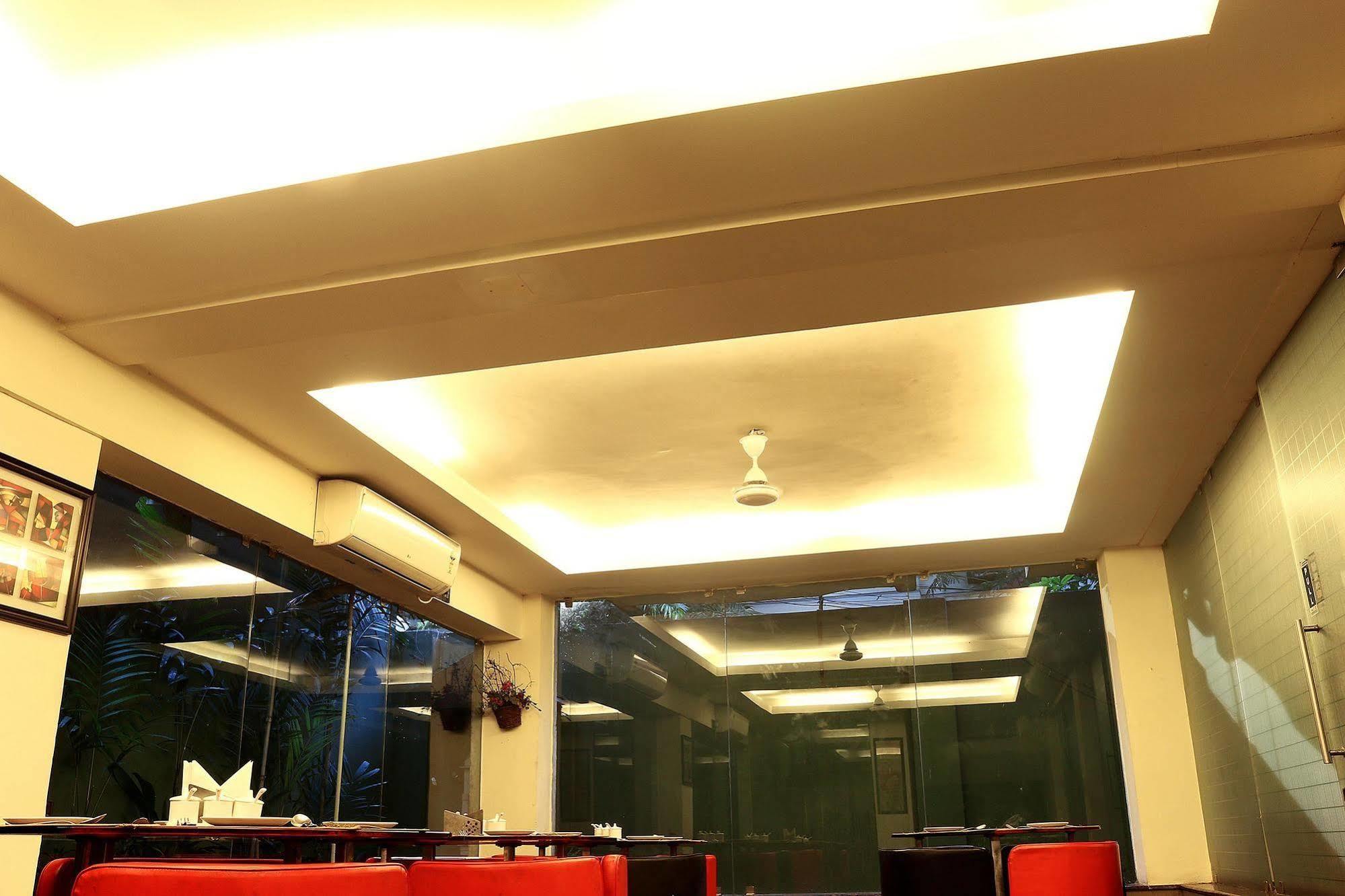 Tangerine Guest House Calcutta Extérieur photo
