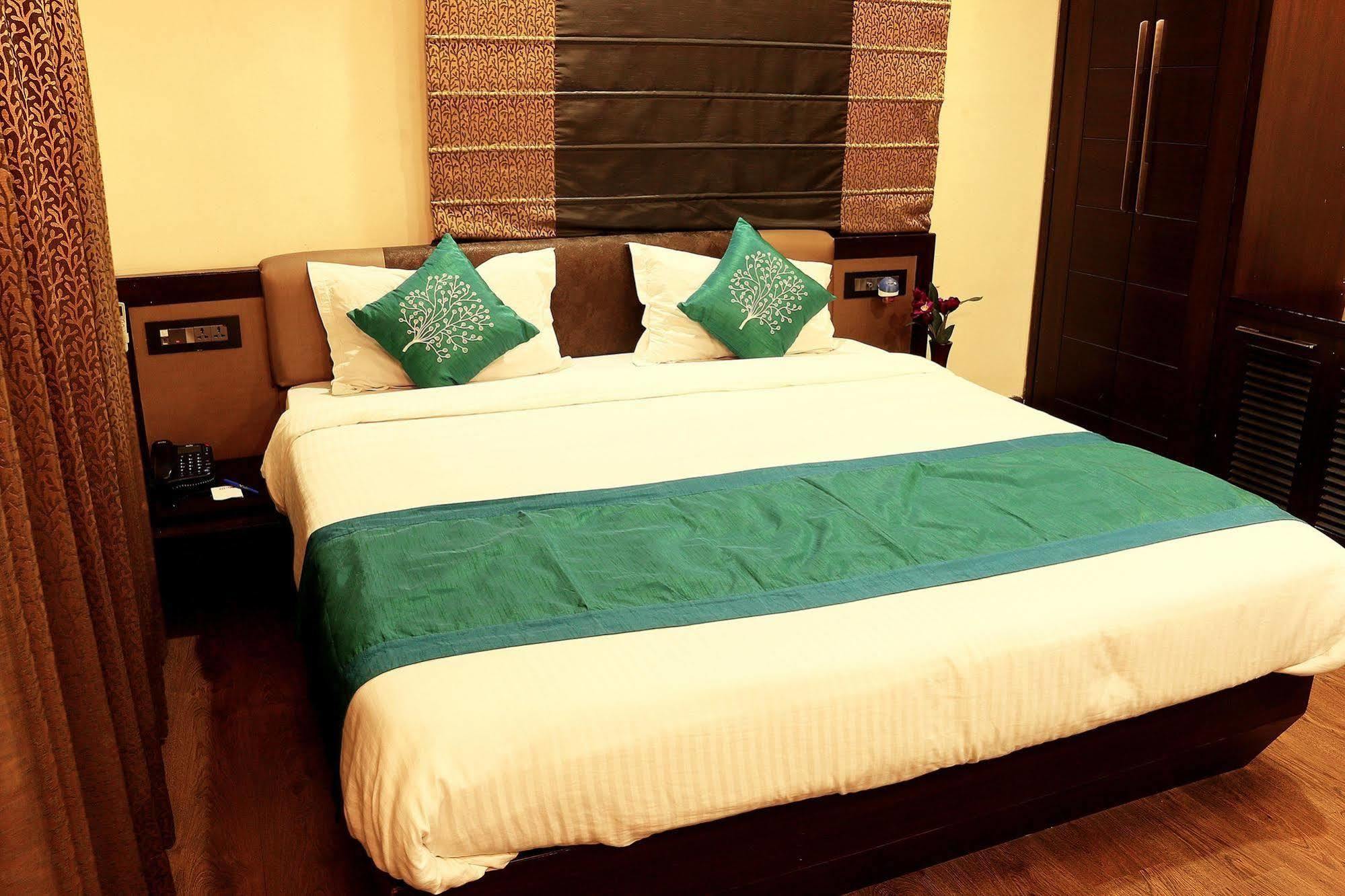 Tangerine Guest House Calcutta Extérieur photo